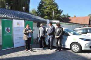 Otvoritev štirih novih polnilnih postaj za električna vozila v Grosupljem 3